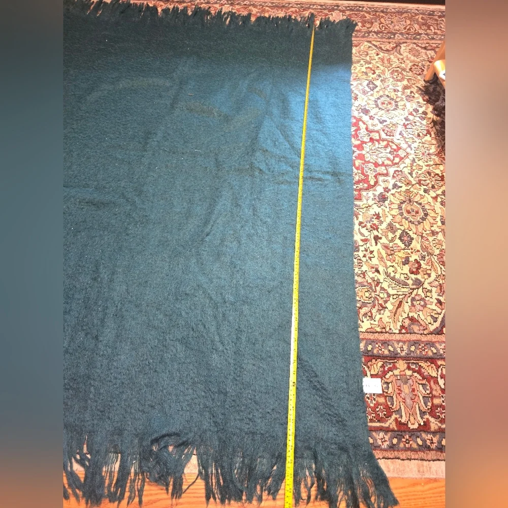 Artistic Accents Made in India. Wool Blend Decorative Throw 69x52